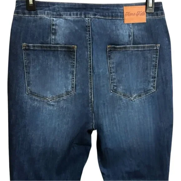 HomeFolk/L&B Dark Wash Distressed Knee Flare Jeans NWT - Picture 10 of 14